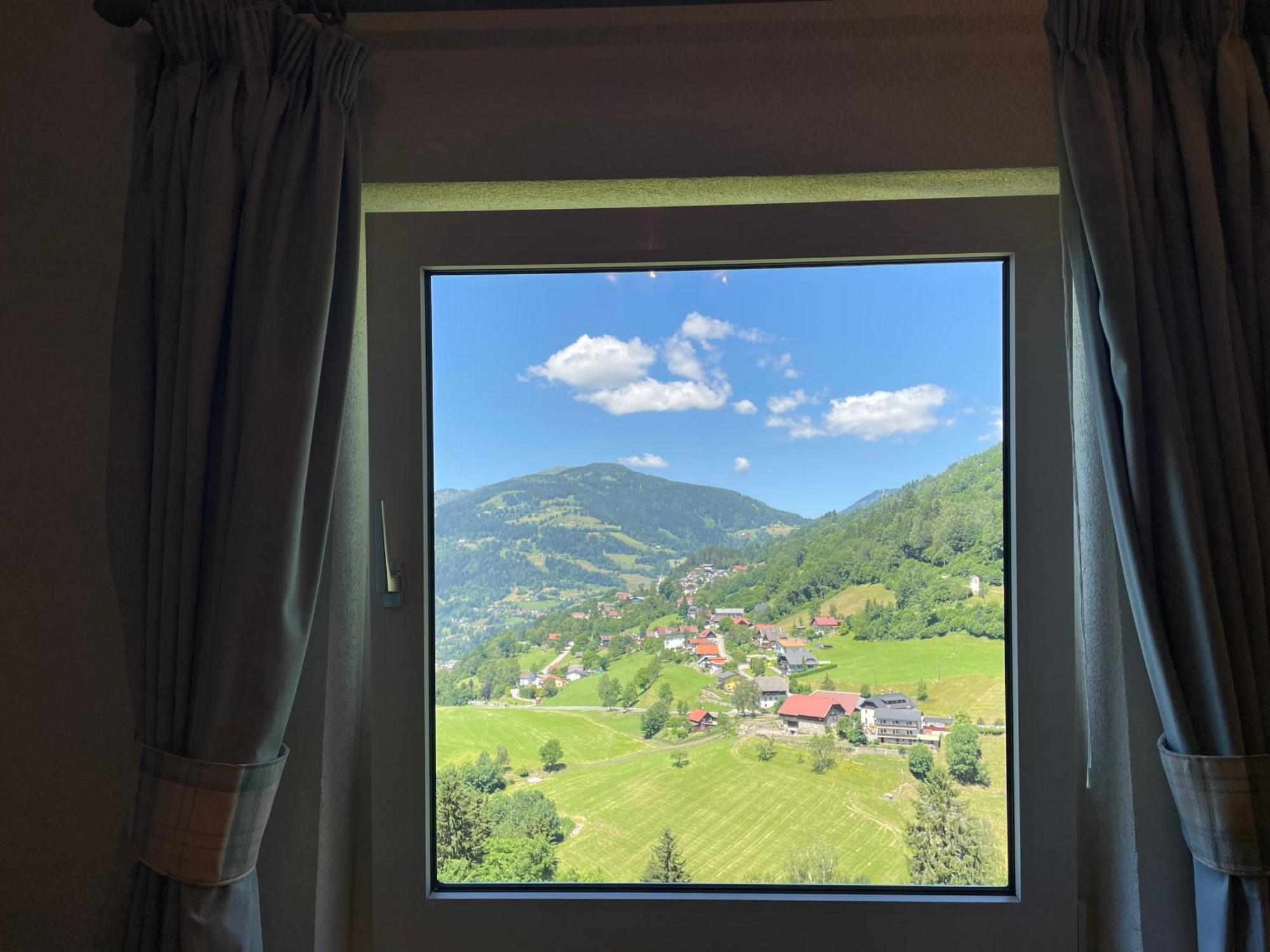 Appartement Landhaus Schonblick à Radenthein Extérieur photo